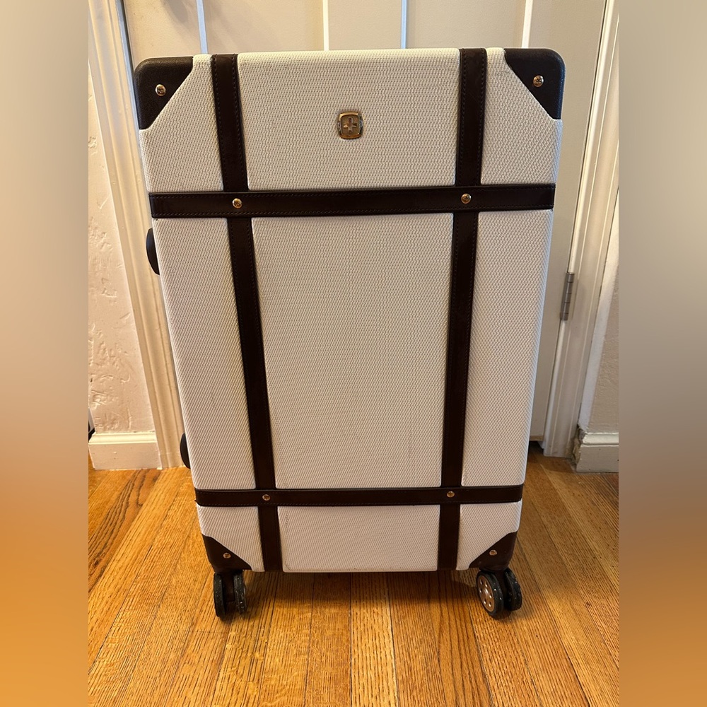 Swissgear Large Hardside Luggage